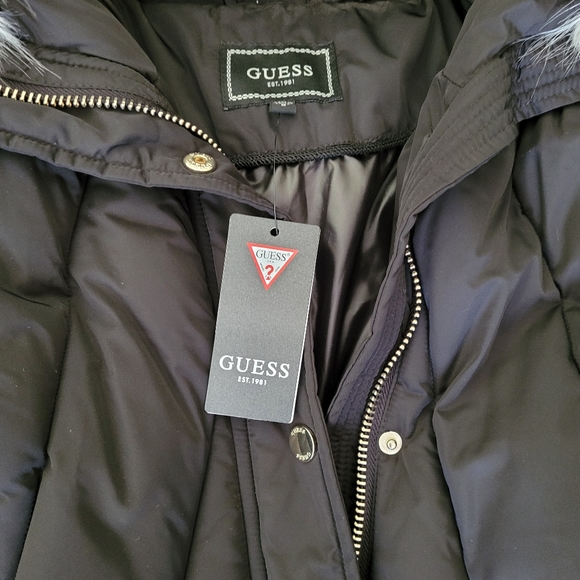 Brand new GUESS COAT - Picture 2 of 5